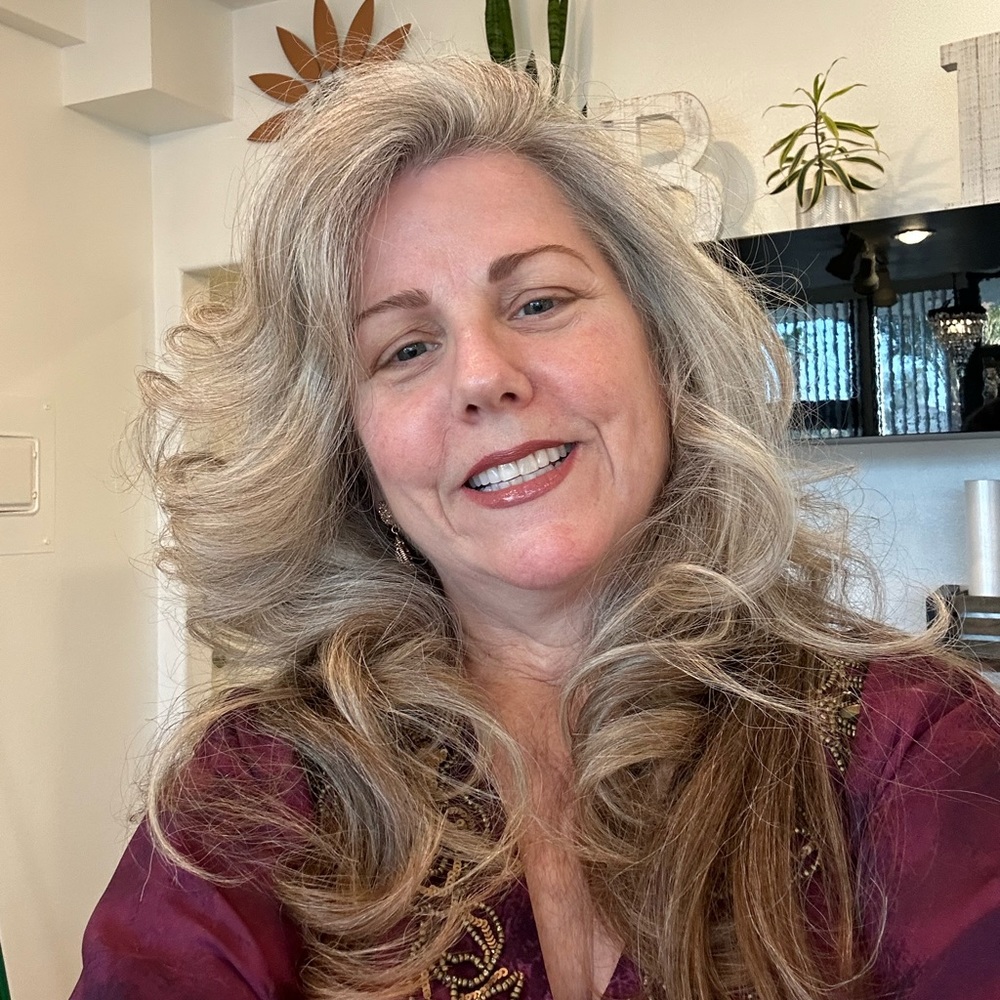 Meet your Posher, Christine